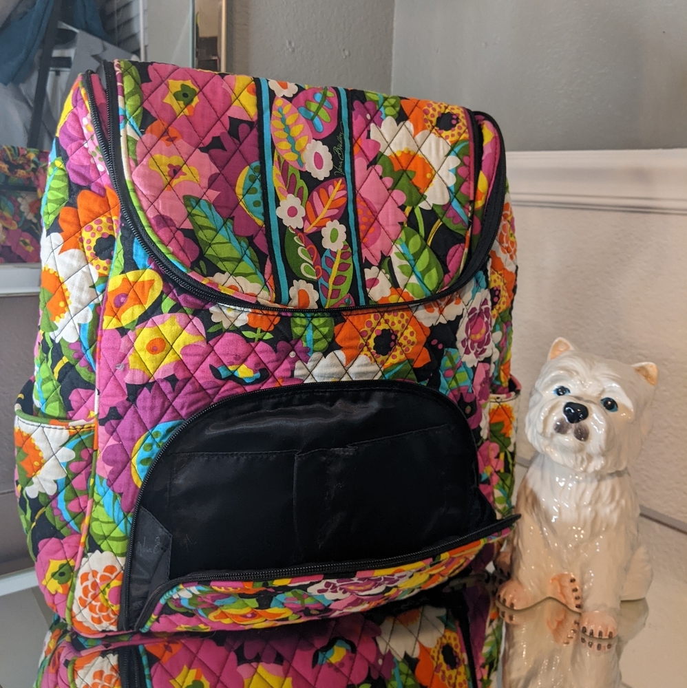 Vera Bradley colorful flowers print quilted backpack - Picture 10 of 11